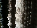 Une des centaines d'Apsaras dcorant Angkor Wat