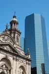 Cathedrale de Santiago, le choc des epoques.
Oud en nieuw in een oog opslag.