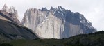 La bande noire est une autre sorte de roche.
Cerro Nido de Condor.