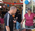 Druk aan het BBQ-en.