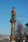 La fameuse fontaine de l'Ogre  Berne. 
En van de vele fontainen in Bern.