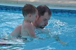 Samen onder water gaan. Samen onder water gaan.