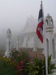 Le temple tha emmergeant du brouillard