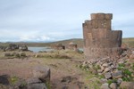 Tours funraires  Sillustani.
Begraaftorens van pre-inca tijd.