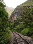 Les 2 dernires heures pour arriver  Aguas Caliente se font sur les voies du train.
Twee uur op treinrailslopen is geen pretje kan ik je vertellen.