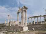Le temple de Trajan au sommet de l'Acropole de Pergame