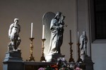 Belles lumires dans l'glise San Francesco