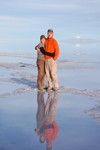 Le salar est encore couvert d'eau.
Door vele regen was de Salar door onder water.