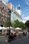 Les rues de Madrid sont remplies de cafs et de terrasses.
Typisch plaatje voor Madrid.